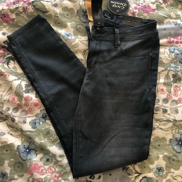 1822 denim black jeans